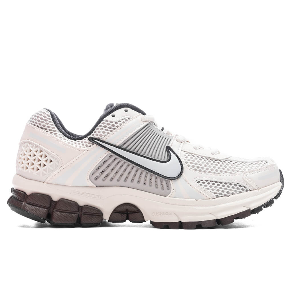 Nike Women's Zoom Vomero 5 Phantom Light Iron Ore Sneaker