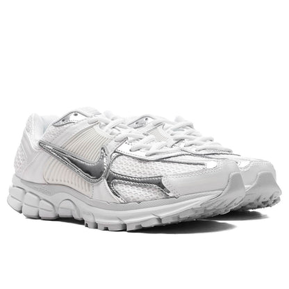Nike Women's Zoom Vomero 5 Chrome Toe Sneaker