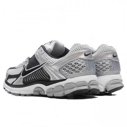 Nike Men's Air Zoom Vomero 5 Metallic Silver Black Sneaker