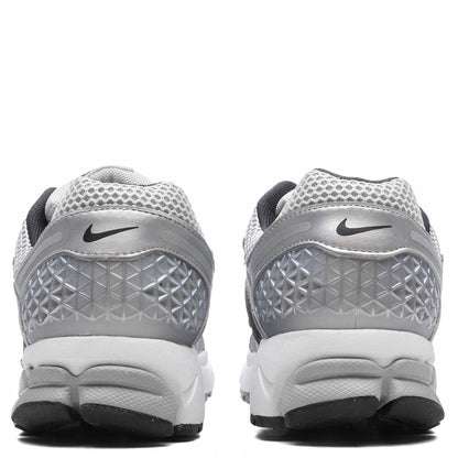 Nike Men's Air Zoom Vomero 5 Metallic Silver Black Sneaker